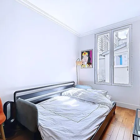 Cosy Flat Near Montmartre Paris